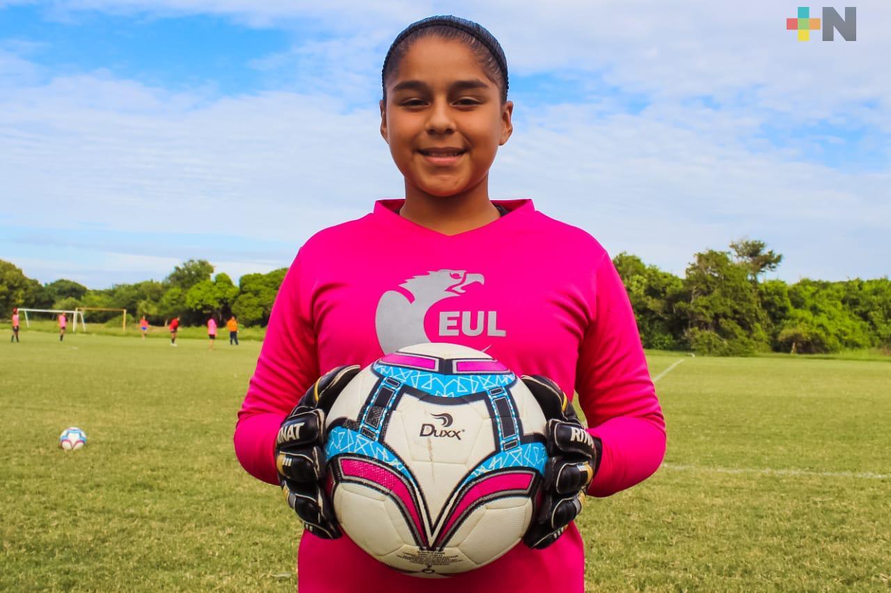 Portera de 11 años debuta en la Liga Mexicana de Fútbol ...